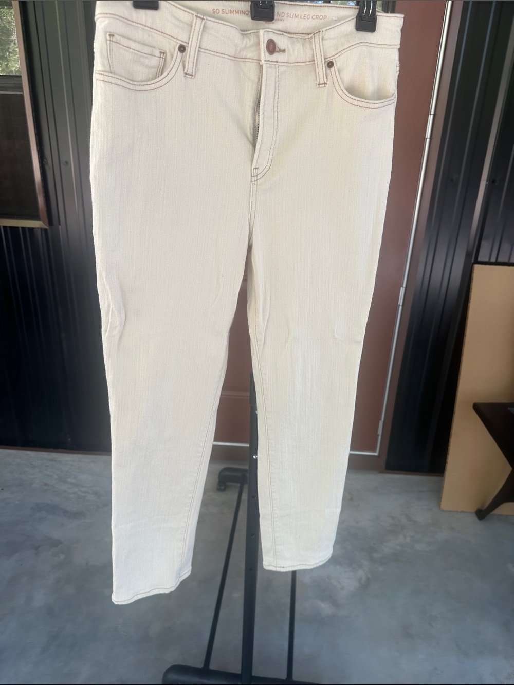 Chico's Women's Ankle Crop Jeans in Cream